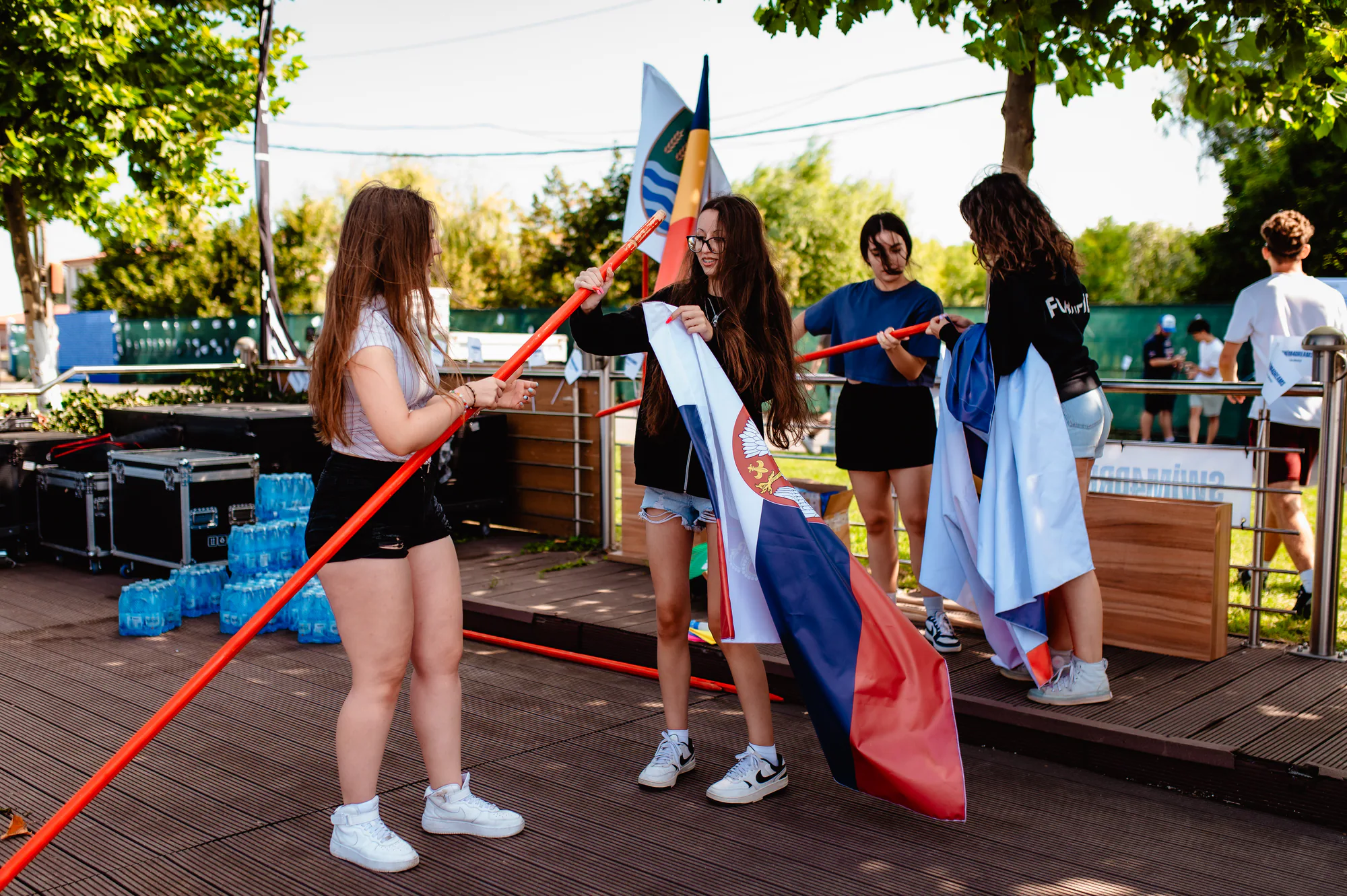 Voluntarii Swim4Dreams în prima zi a evenimentului — selecția 2 din 8
